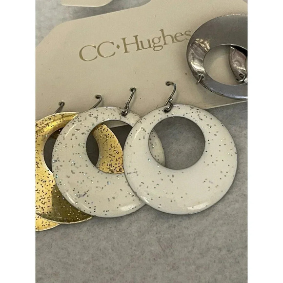 Vintage VTG CC Hughes Dangle Earrings 3 Pairs Gold Tone White Black Glitter - Picture 4 of 7